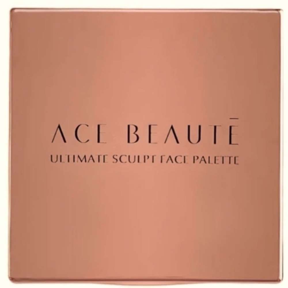 ACE BEAUTE’ Ultimate Sculpt Face Palette. (NIB)